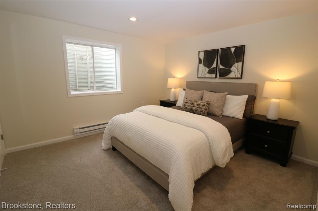 395 GENEVA Court, Howell, MI 48855 — Photo 27
