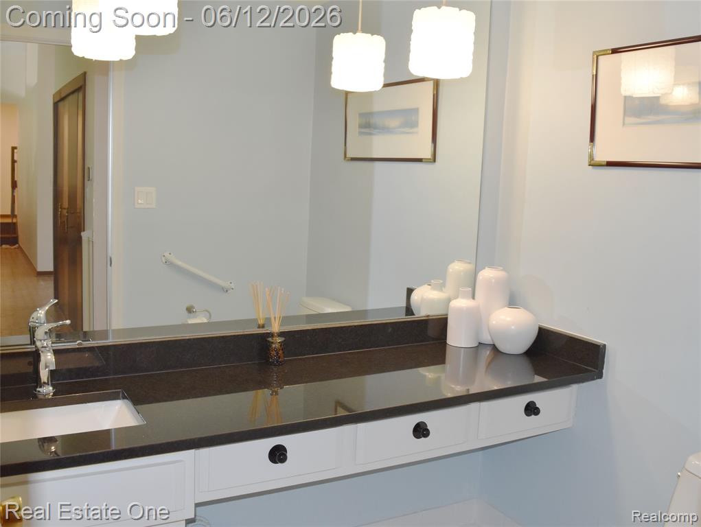 5324 Greenbriar Drive, West Bloomfield, MI 48323 — Photo 31