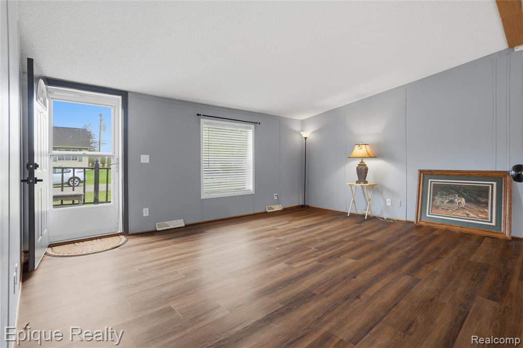 219 Clark Street, Yale, MI 48097 — Photo 12
