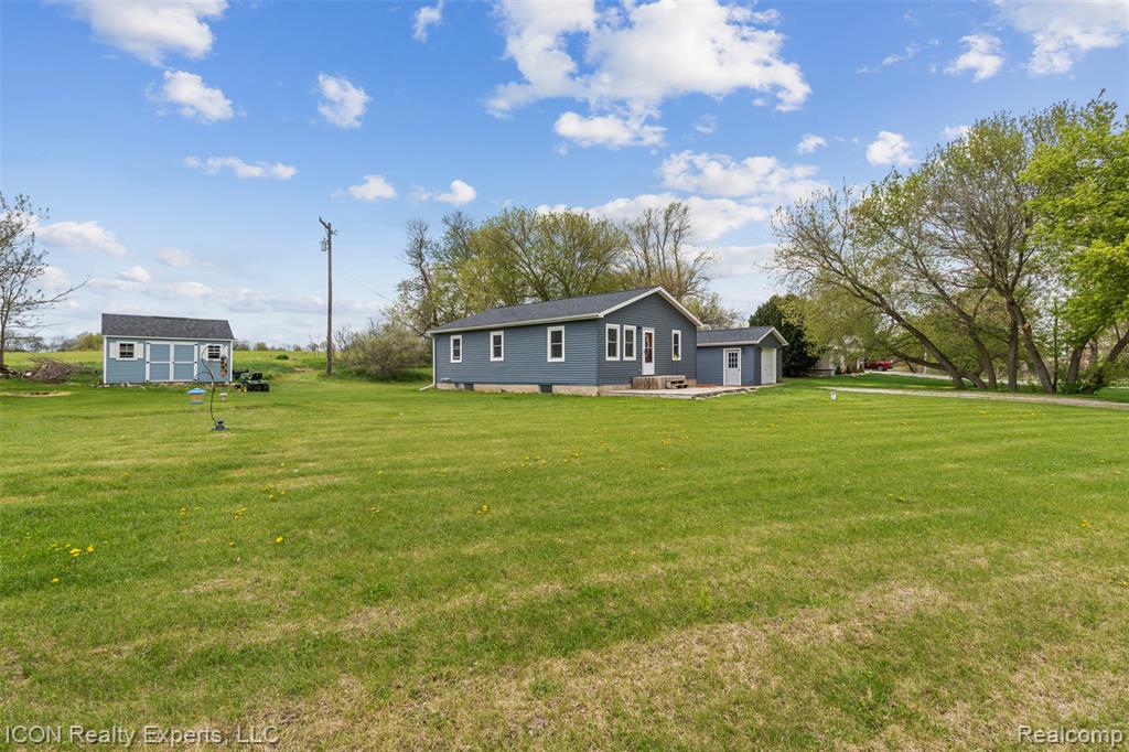 6093 Old State Road, North Branch, MI 48461 — Photo 6