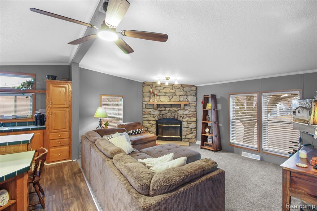 2351 Hiddenview Drive, Newport, MI 48166 — Photo 14