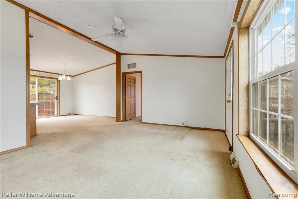 22 Ridgeway, Saline, MI 48176 — Photo 4
