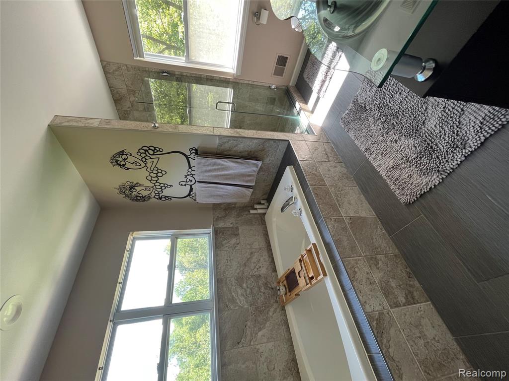 5872 Three Ponds Court, West Bloomfield, MI 48324 — Photo 18