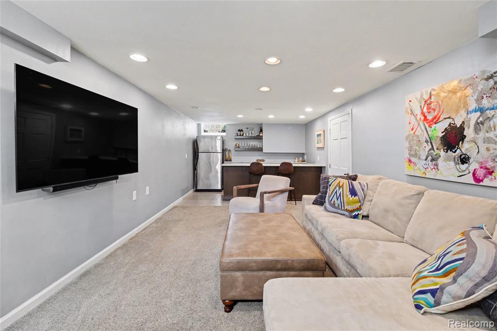 32240 Auburn Drive, Beverly Hills, MI 48025 — Photo 17