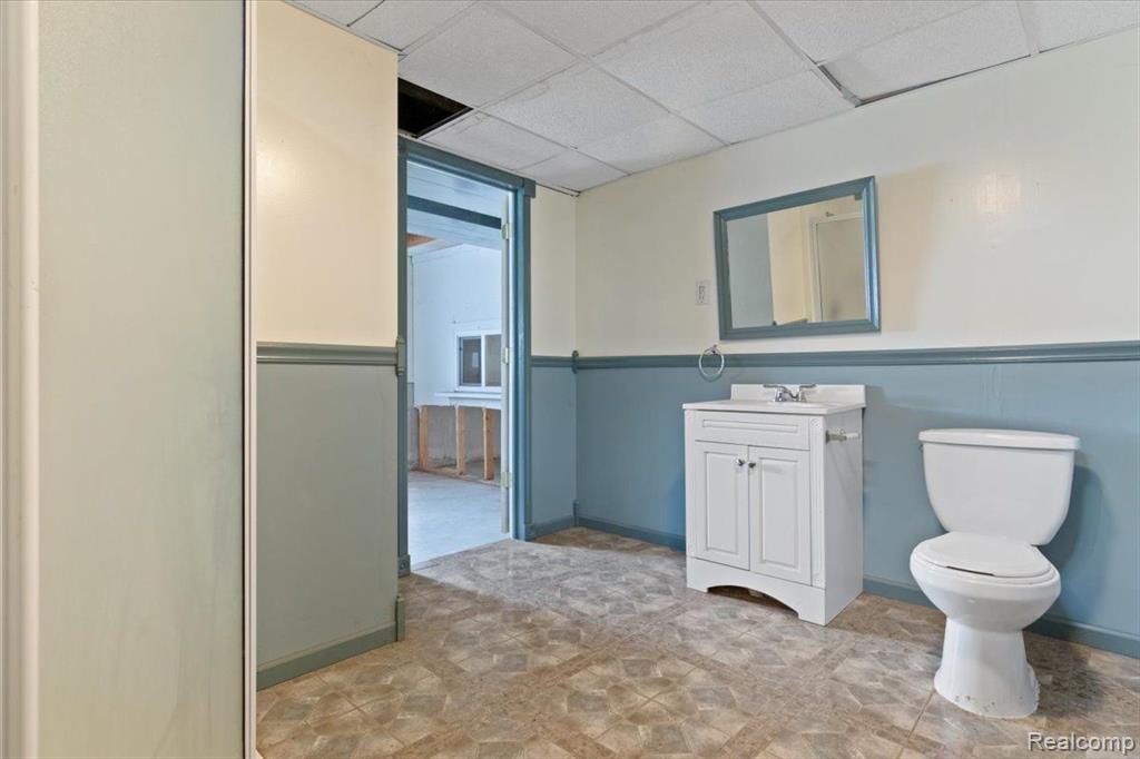 7826 DOVER Drive, Ypsilanti, MI 48197 — Photo 29