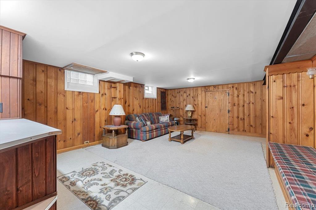 555 N Melborn Street, Dearborn, MI 48128 — Photo 23