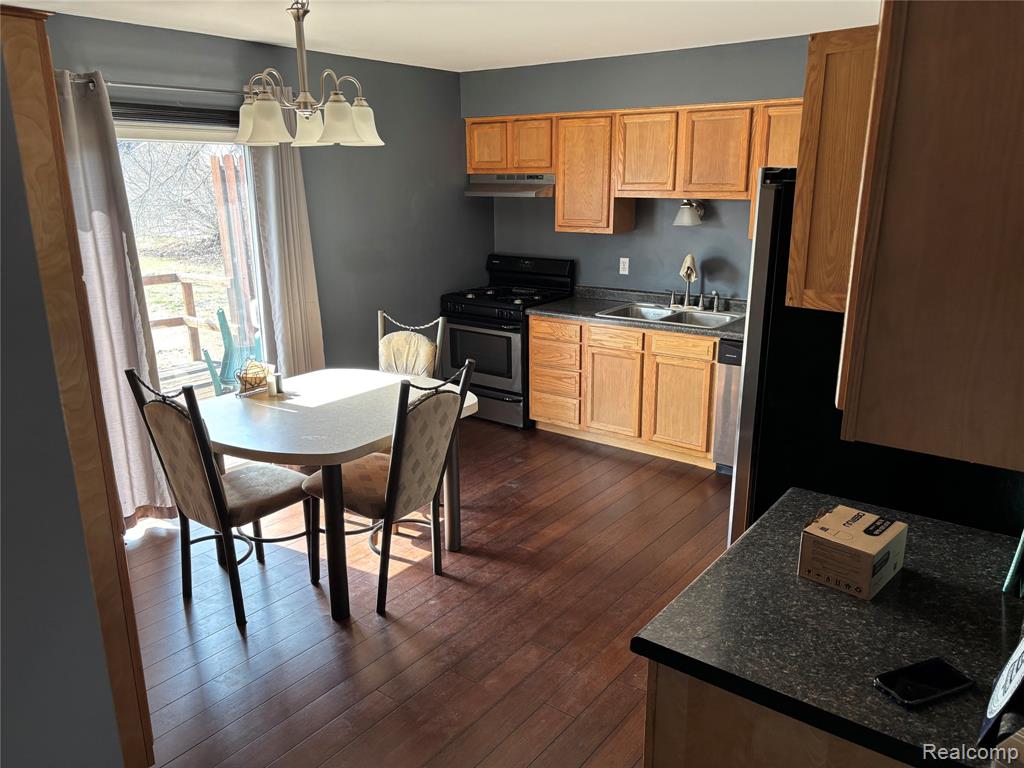 334 Fairgrove Street, Romeo, MI 48065 — Photo 9