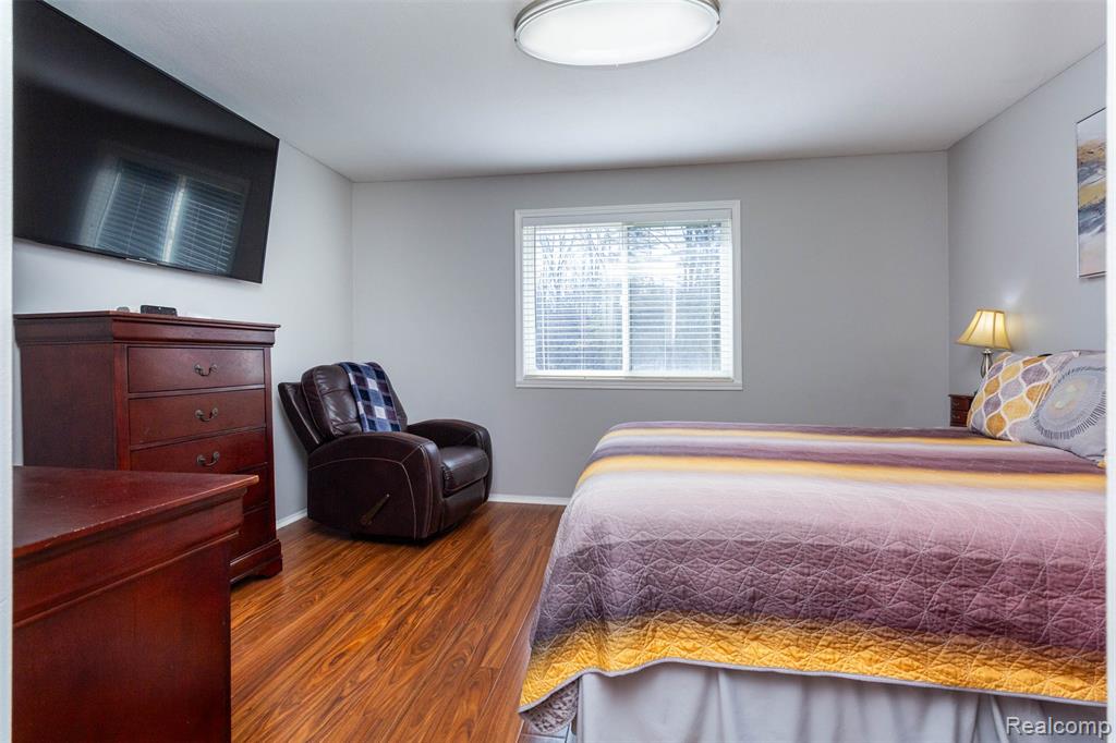 448 Ravencrest Lane, 50, Westland, MI — Photo 17