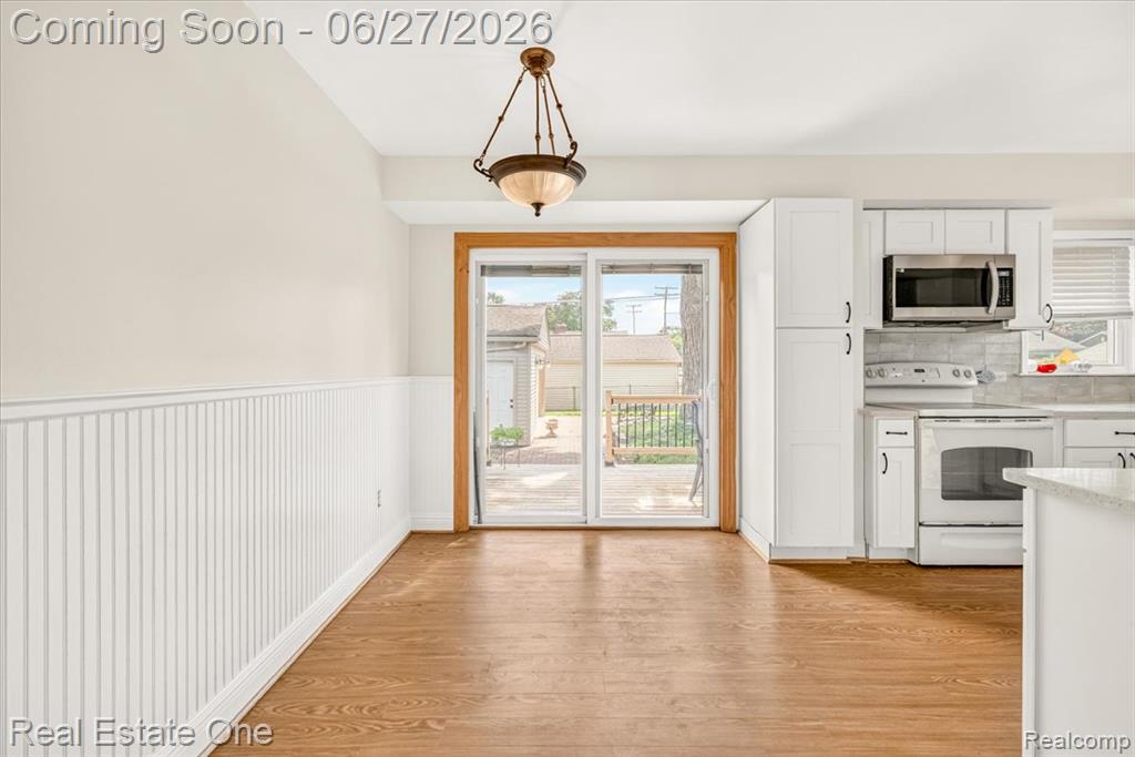 9900 Brookfield Street, Livonia, MI 48150 — Photo 23