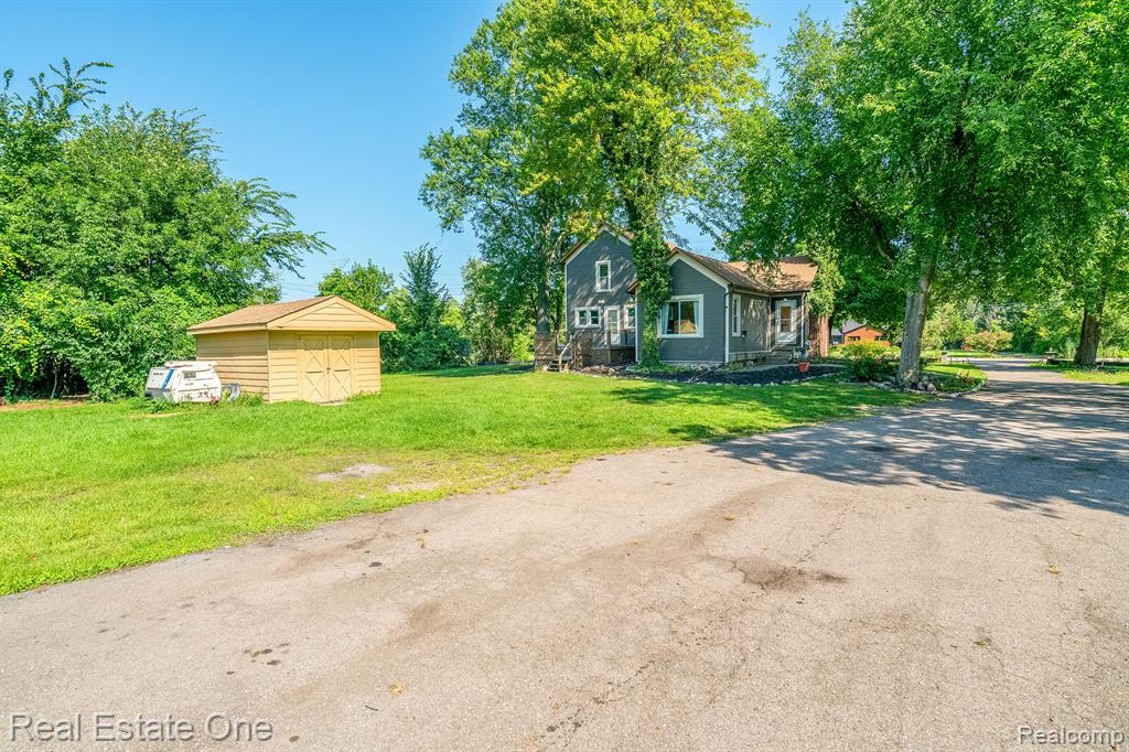 42759 CHERRY HILL Road, Canton, MI 48188 — Photo 8