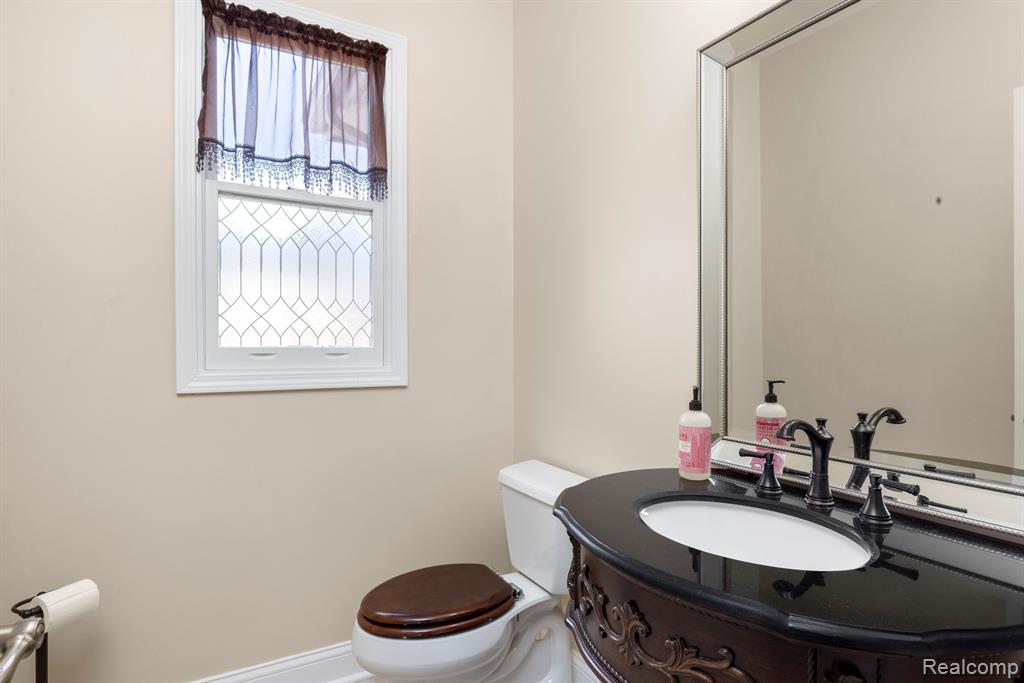 6307 WILDWOOD Lane, West Bloomfield, MI 48324 — Photo 22