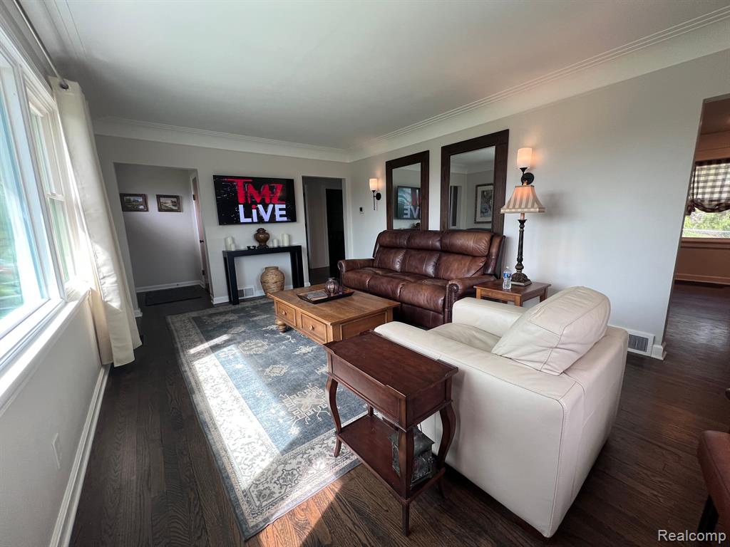 620 EAST Street, Milford, MI 48381 — Photo 8