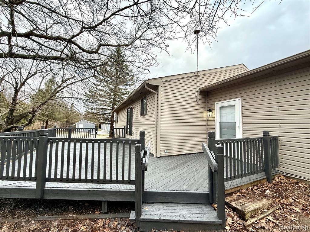 3639 Loch Drive, Highland, MI — Photo 33