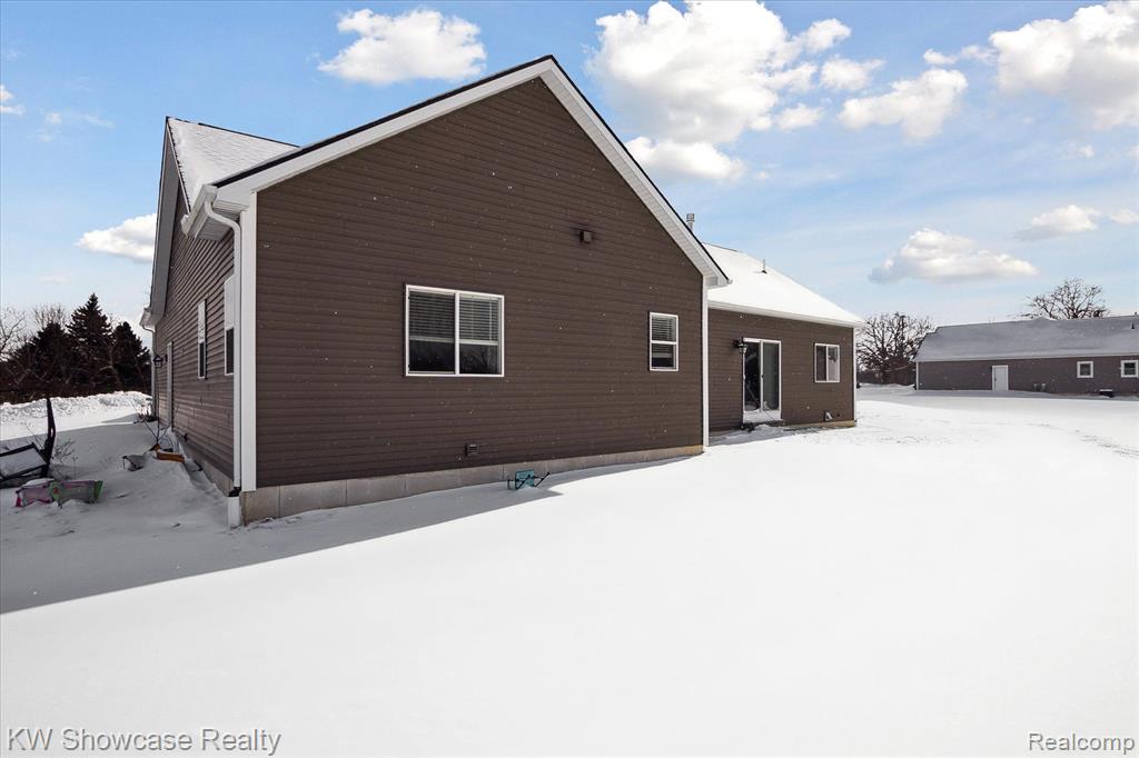9345 HICKORY RIDGE Road, Holly, MI 48442 — Photo 36