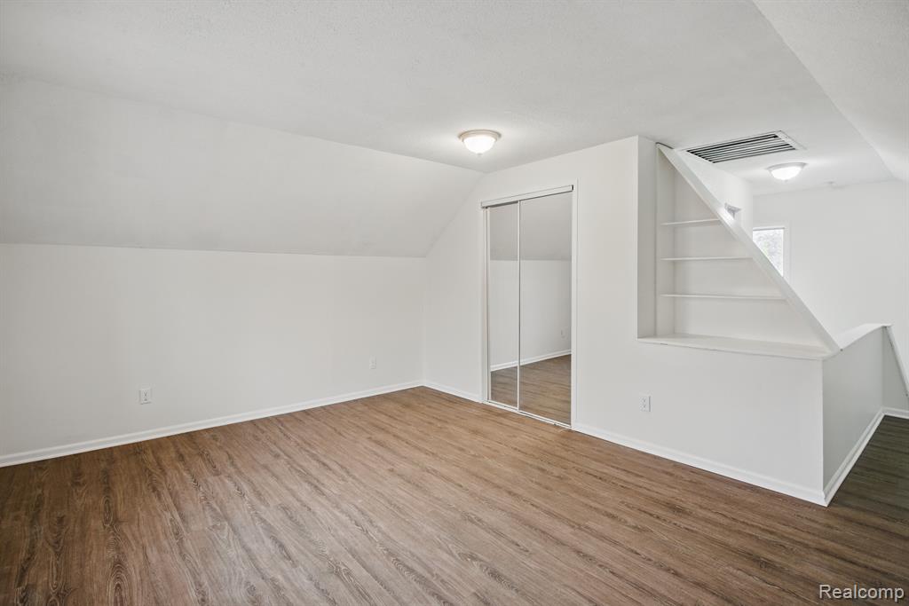 882 STEWART Avenue, Lincoln Park, MI 48146 — Photo 16