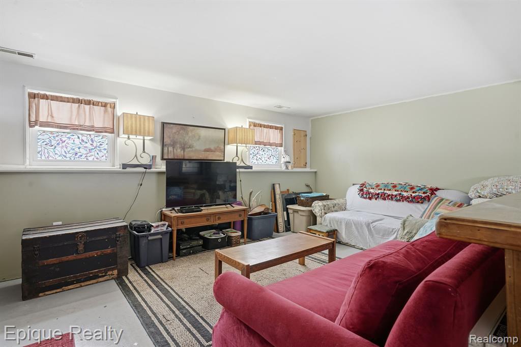 2191 Stonesthrow Drive, Lapeer, MI 48446 — Photo 16