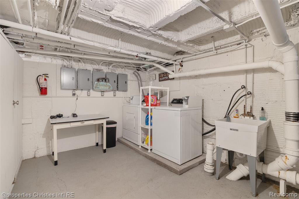 808 Ann Street, Birmingham, MI 48009 — Photo 21