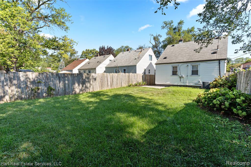 615 Garfield Avenue, Lincoln Park, MI 48146 — Photo 27