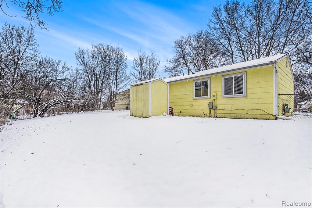 11 Metroview Court, Ann Arbor, MI 48108 — Photo 18