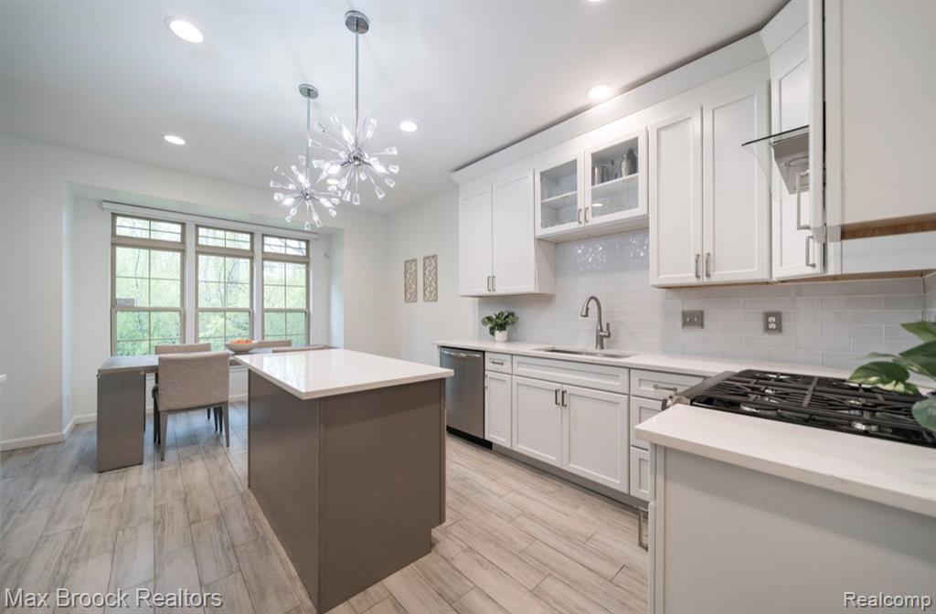 4344 Gateway Circle, West Bloomfield, MI — Photo 13