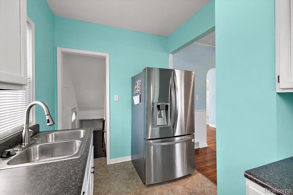 60 W Elmwood Avenue, Clawson, MI — Photo 24