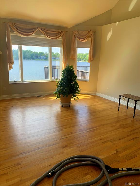 2480 S Baldwin Road, Lake Orion, MI — Photo 15
