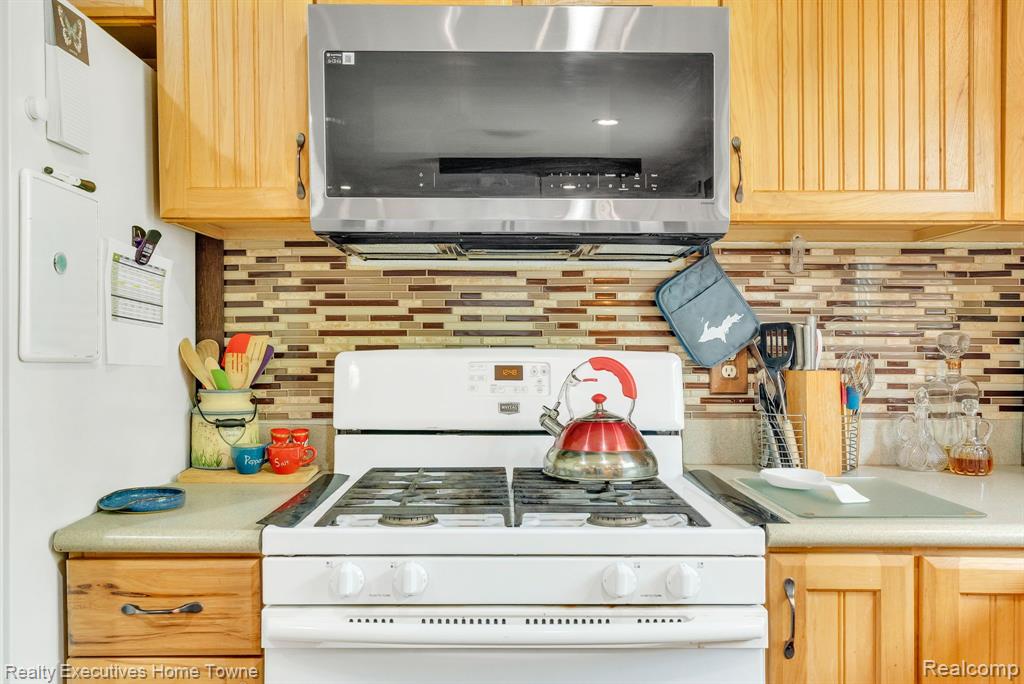 5011 STATE Road, Fort Gratiot, MI 48059 — Photo 19
