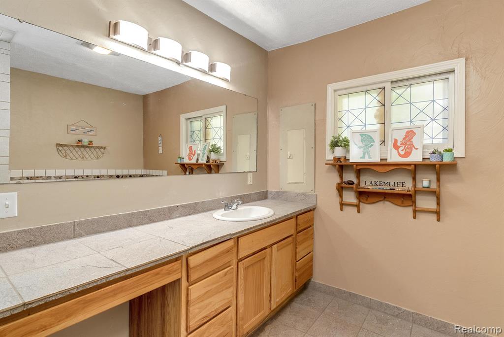 5420 Joslin Lk. Drive, Gregory, MI 48137 — Photo 23
