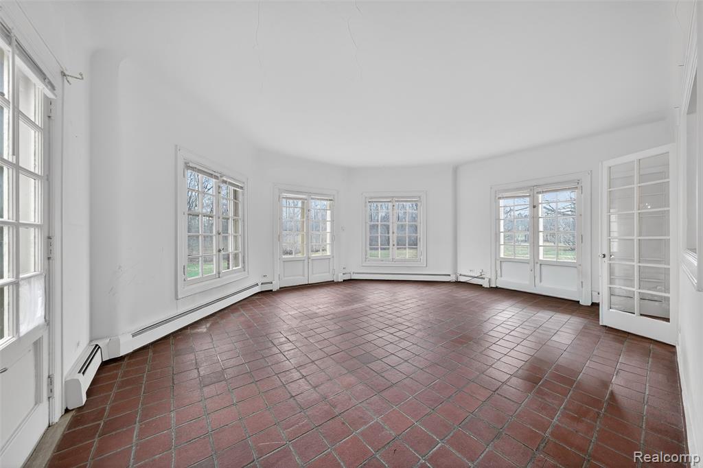 5044 Charing Cross Road, Bloomfield Hills, MI 48304 — Photo 16