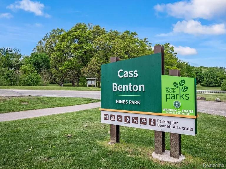 403 S Center Street, Northville, MI 48167 — Photo 17