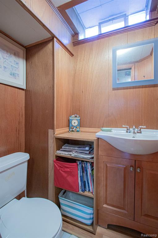 25125 CAMPBELL Avenue, Warren, MI 48089 — Photo 20