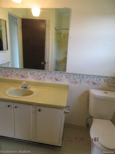 13229 LAKE POINT Boulevard, Belleville, MI 48111 — Photo 17