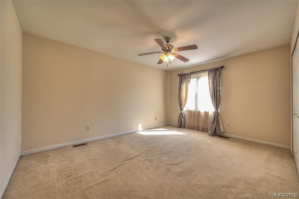 6460 Charles Drive, West Bloomfield, MI — Photo 41