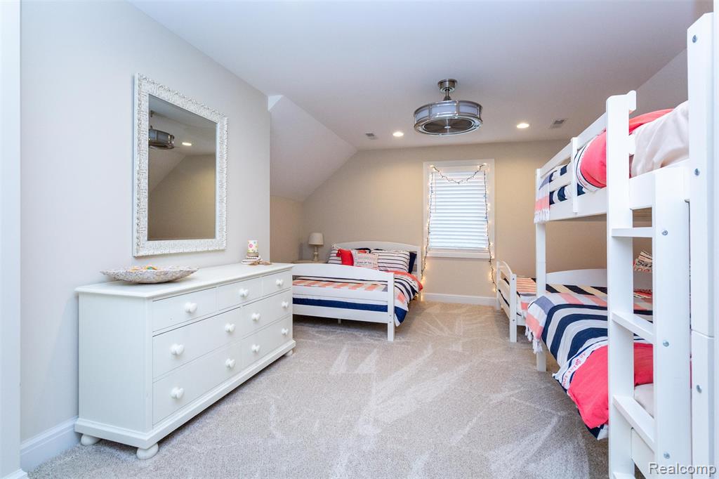 302 Tanview Drive, Oxford, MI, 48371