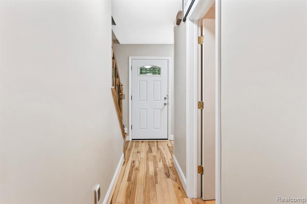 6550 Avon Drive, Brighton, MI 48116 — Photo 5
