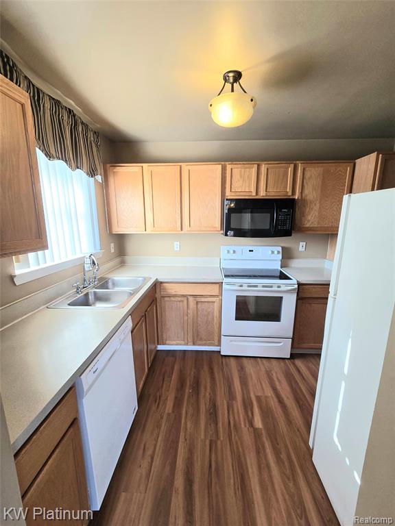 46225 CAVALIER Drive, Macomb, MI 48044 — Photo 7