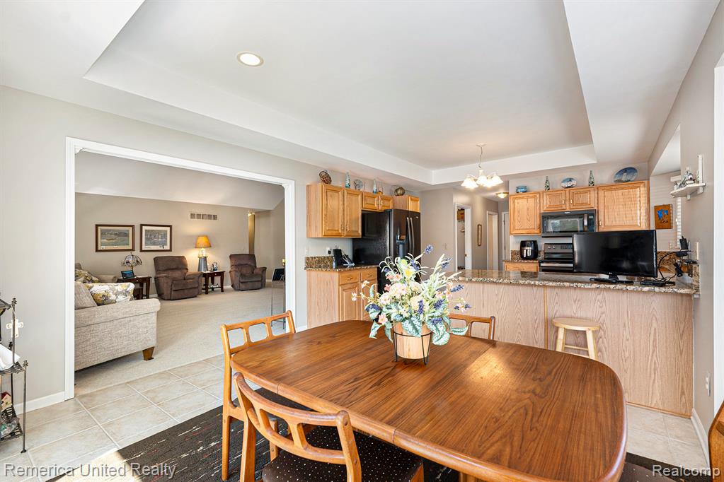 49345 Dunhill Drive, Macomb, MI 48044 — Photo 2
