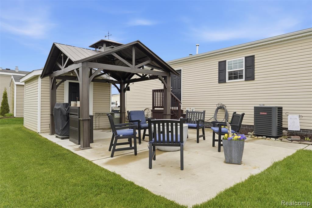 11197 Dogwood Court, South Lyon, MI 48178 — Photo 31
