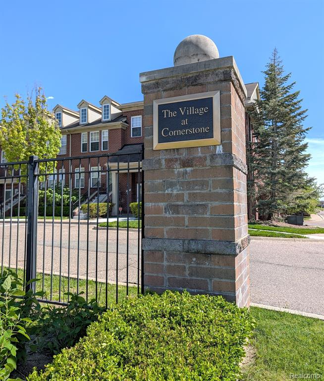 23225 GRAYSON Drive, Southfield, MI 48075 — Photo 3