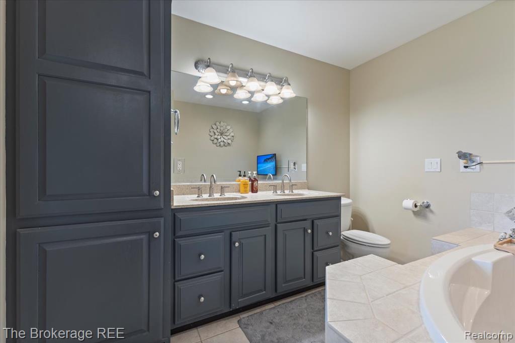 9037 Dublin Way, Davison, MI 48423 — Photo 37