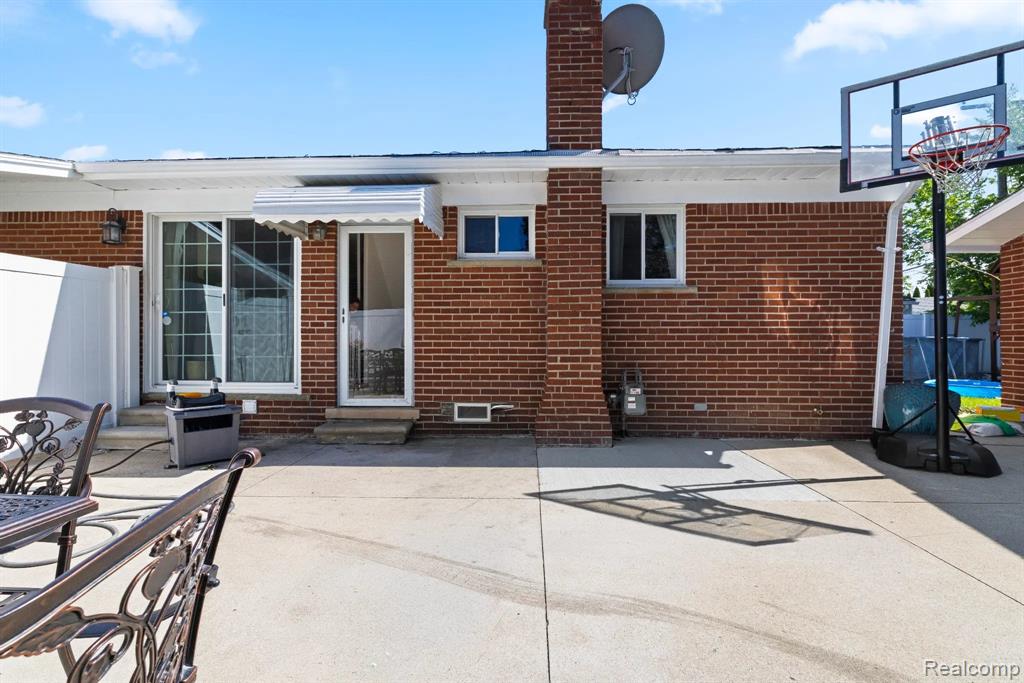 6151 Coolidge Street, Dearborn Heights, MI 48127 — Photo 11