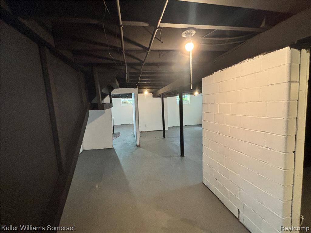 14800 Woodmont Avenue, Detroit, MI 48227 — Photo 23