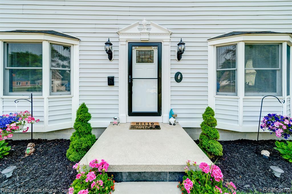 4238 FAIRWAY Drive, Fort Gratiot, MI 48059 — Photo 3
