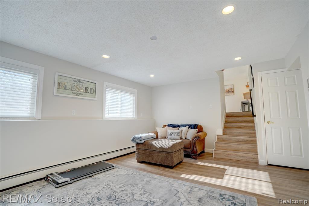 9367 Longmeadow Court, Fenton, MI 48430 — Photo 34