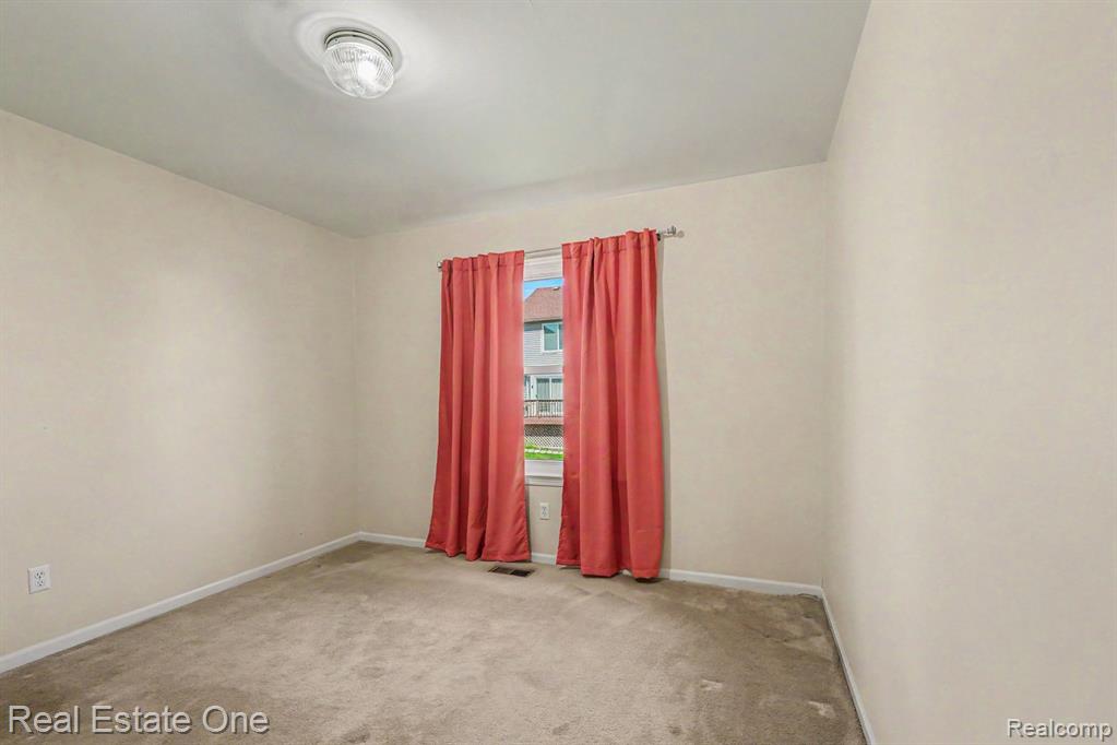 13941 Perry Place Court, Riverview, MI 48193 — Photo 13