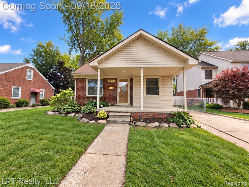 1601 11th Street, Wyandotte, MI 48192