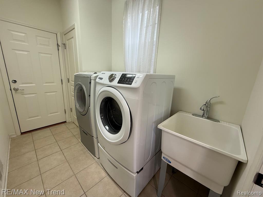 45156 BARTLETT Drive, Novi, MI — Photo 21
