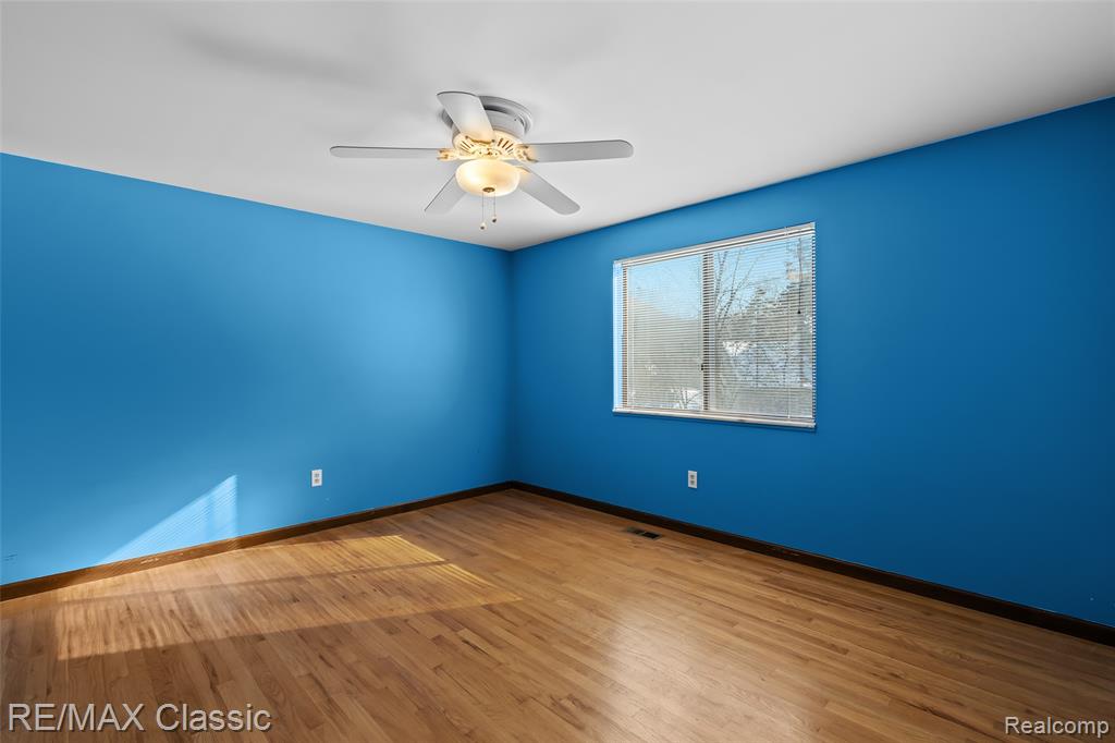 6313 Kiev Street, West Bloomfield, MI 48324 — Photo 33