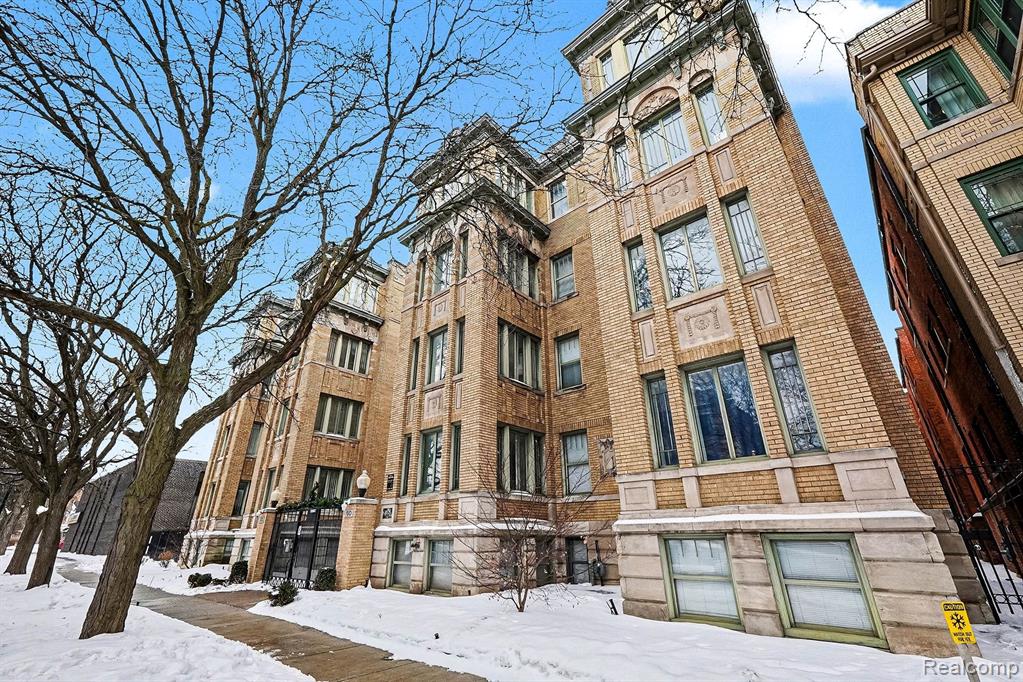 120 Seward Street, 108, Detroit, MI 48202 — Photo 2