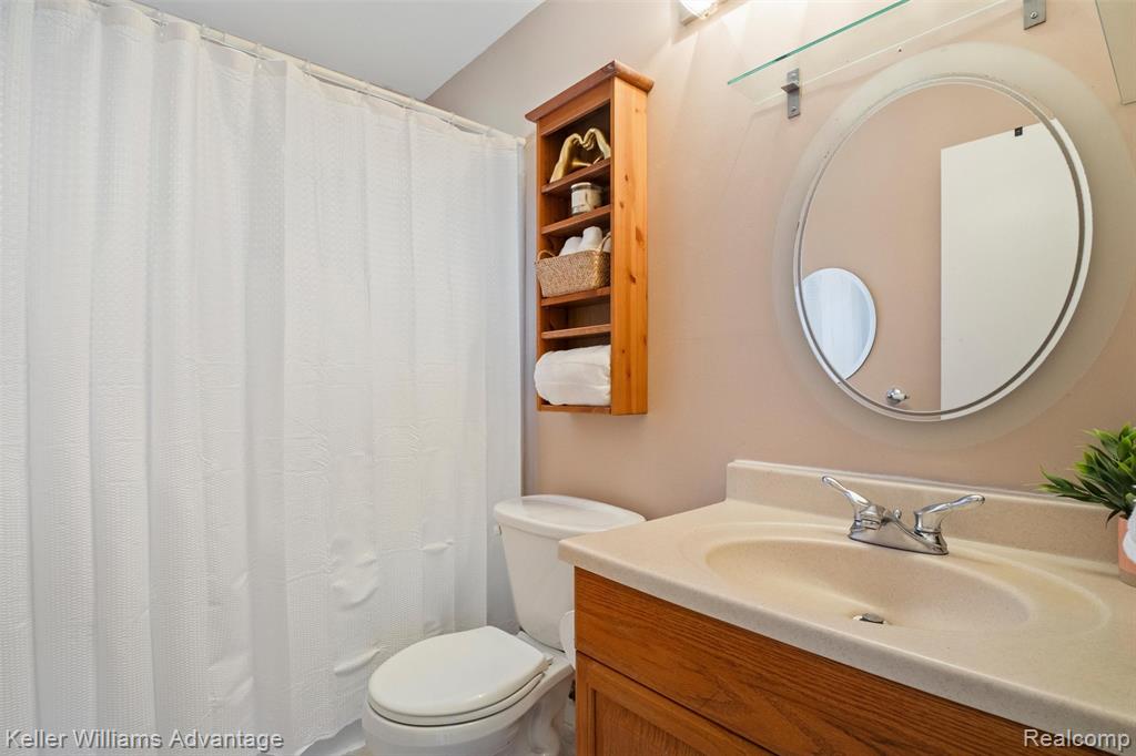 44528 WHITMAN Avenue, Canton, MI 48187 — Photo 15